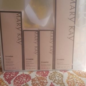 Mary Kay time wise 4 pc.set